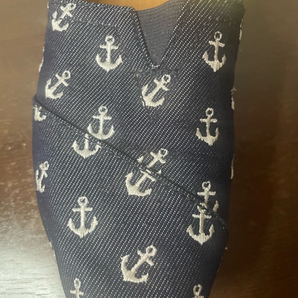 TOMS Women's Anchor Print Shoes - Navy (Nautical/Yacht Rock/Boat/Beach) - Picture 3 of 6